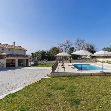 Tone I Maria By Interhome