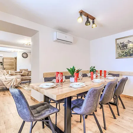 Tone I Maria By Interhome *