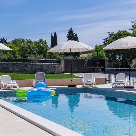 Tone I Maria By Interhome Rovinjsko Selo